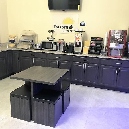 Days Inn By Wyndham Liberty/Ne Kansas City מראה חיצוני תמונה
