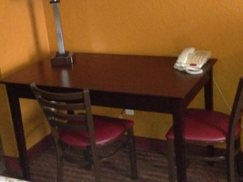 Days Inn By Wyndham Liberty/Ne Kansas City מראה חיצוני תמונה