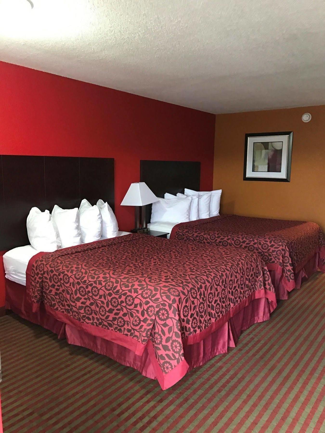Days Inn By Wyndham Liberty/Ne Kansas City מראה חיצוני תמונה